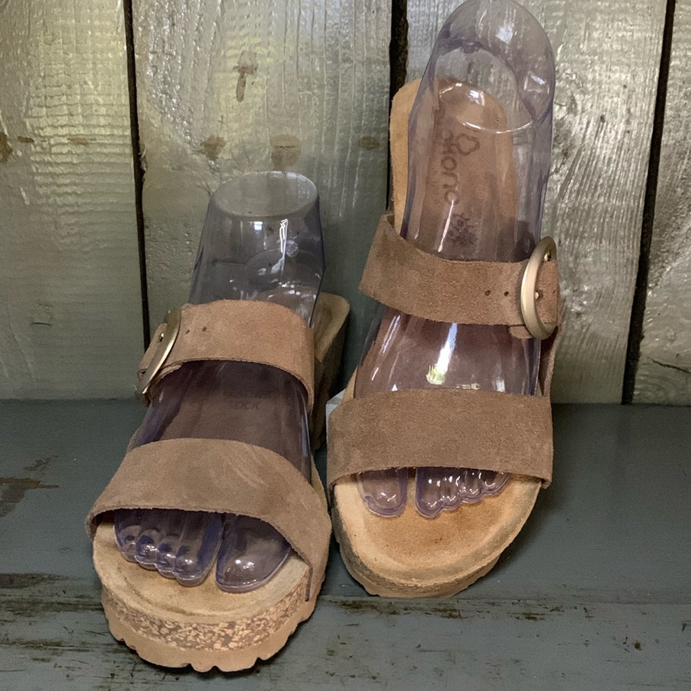 Yokono Wedge Sandals